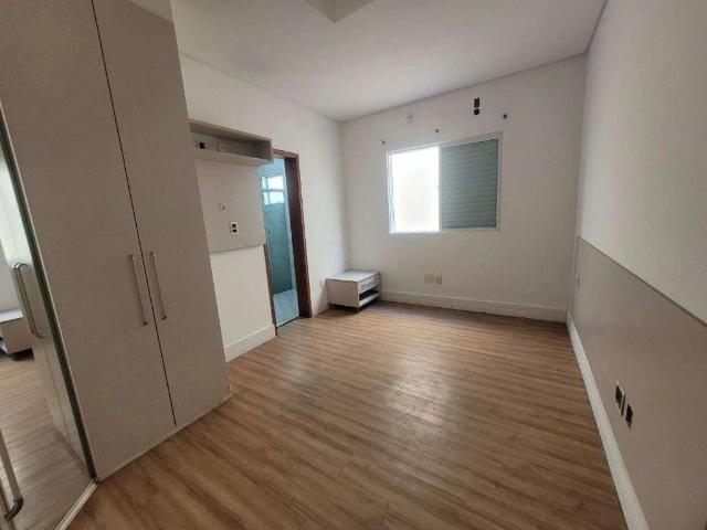 Casa / Sobrado em Condomínio para Venda em Santos/SP Estuário 3 Quartos