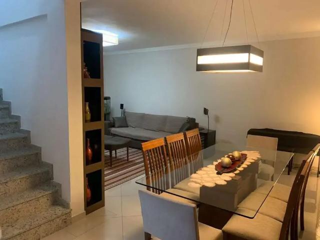 Casa / Sobrado em Condomínio para Venda em Santos/SP Gonzaga 3 Quartos