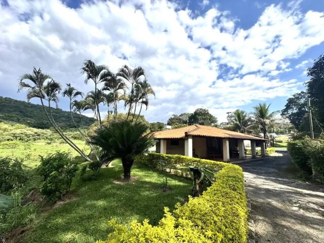 Casa / Sobrado em Condomínio para Venda em Sarzedo/MG Quintas da Jangada 4 Quartos