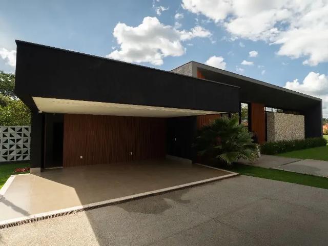 Casa / Sobrado em Condomínio para Venda em Senador Canedo/GO Condomínio Alto da Boa Vista 4 Quartos