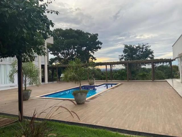 Casa / Sobrado em Condomínio para Venda em Senador Canedo/GO Conjunto Habitacional Jardim Sabia 5 Quartos