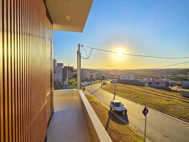 Casa / Sobrado em Condomínio para Venda em Senador Canedo/GO Jardins Barcelona 4 Quartos