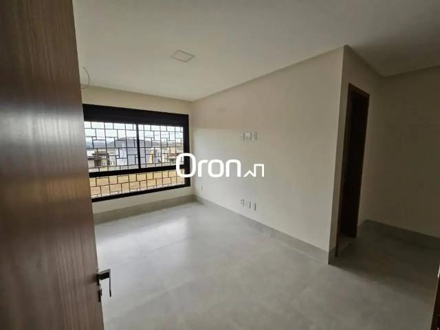 Casa / Sobrado em Condomínio para Venda em Senador Canedo/GO Jardins Barcelona 4 Quartos