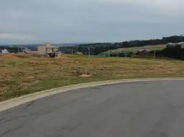 Casa / Sobrado em Condomínio para Venda em Senador Canedo/GO Jardins Bolonha 1 Quartos