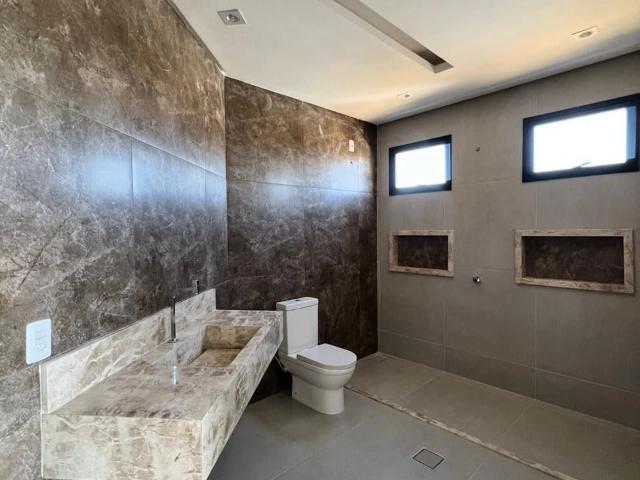 Casa / Sobrado em Condomínio para Venda em Senador Canedo/GO Jardins Bolonha 3 Quartos
