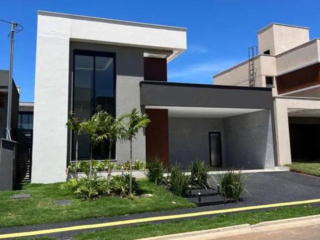Casa / Sobrado em Condomínio para Venda em Senador Canedo/GO Jardins Bolonha 3 Quartos