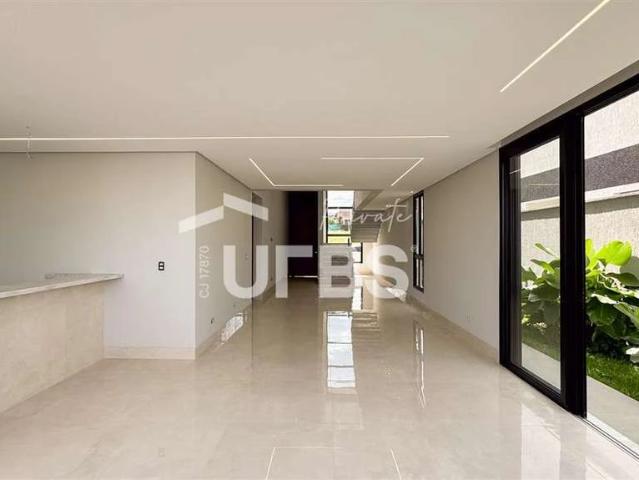 Casa / Sobrado em Condomínio para Venda em Senador Canedo/GO Jardins Bolonha 3 Quartos