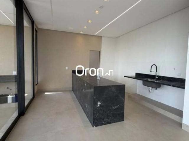 Casa / Sobrado em Condomínio para Venda em Senador Canedo/GO Jardins Bolonha 3 Quartos