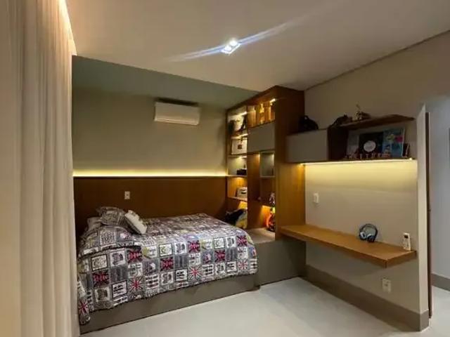 Casa / Sobrado em Condomínio para Venda em Senador Canedo/GO Jardins Bolonha 4 Quartos