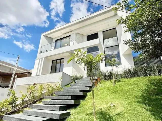 Casa / Sobrado em Condomínio para Venda em Senador Canedo/GO Jardins Bolonha 5 Quartos