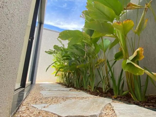 Casa / Sobrado em Condomínio para Venda em Senador Canedo/GO Jardins Capri 4 Quartos