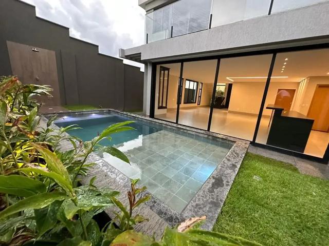 Casa / Sobrado em Condomínio para Venda em Senador Canedo/GO Jardins Capri 4 Quartos
