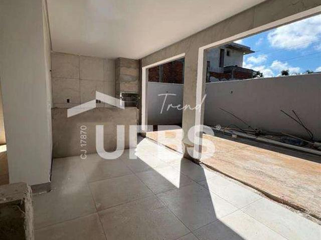 Casa / Sobrado em Condomínio para Venda em Senador Canedo/GO Jardins Capri 4 Quartos