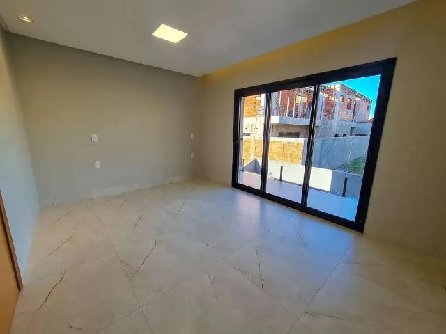 Casa / Sobrado em Condomínio para Venda em Senador Canedo/GO Jardins Capri 4 Quartos