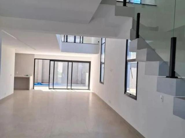 Casa / Sobrado em Condomínio para Venda em Senador Canedo/GO Jardins Capri 4 Quartos
