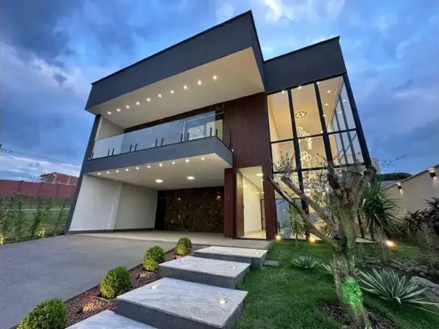 Casa / Sobrado em Condomínio para Venda em Senador Canedo/GO Jardins Capri 3 Quartos