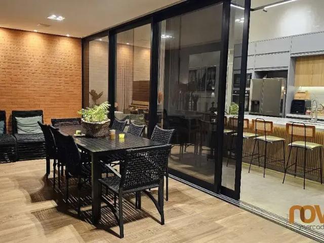 Casa / Sobrado em Condomínio para Venda em Senador Canedo/GO Jardins Nápoles 3 Quartos