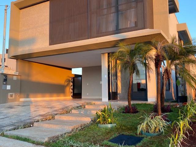 Casa / Sobrado em Condomínio para Venda em Senador Canedo/GO Jardins Parma 4 Quartos