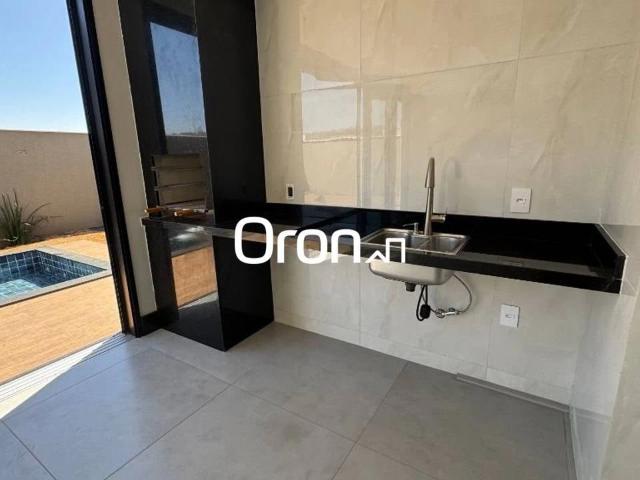 Casa / Sobrado em Condomínio para Venda em Senador Canedo/GO Jardins Porto 4 Quartos