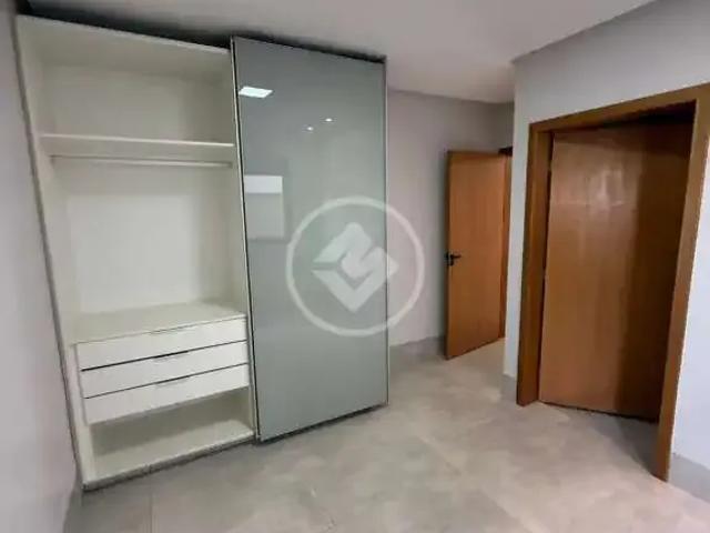 Casa / Sobrado em Condomínio para Venda em Senador Canedo/GO Jardins Porto 3 Quartos