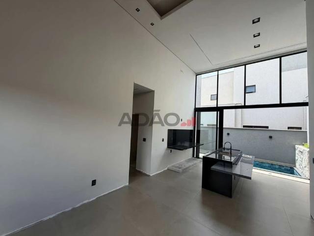 Casa / Sobrado em Condomínio para Venda em Senador Canedo/GO Jardins Porto 3 Quartos
