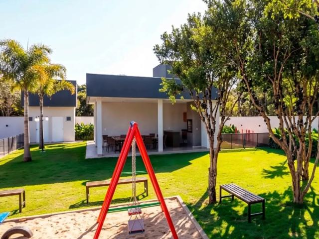 Casa / Sobrado em Condomínio para Venda em Senador Canedo/GO Residencial Parque dos Buritis 3 Quartos