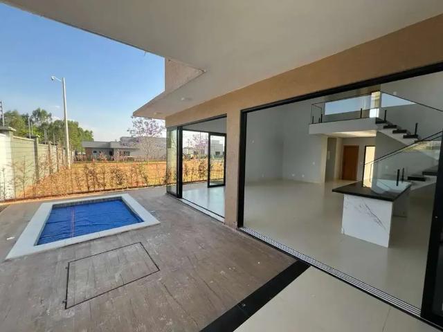 Casa / Sobrado em Condomínio para Venda em Senador Canedo/GO Terras Alpha Residencial 2 3 Quartos