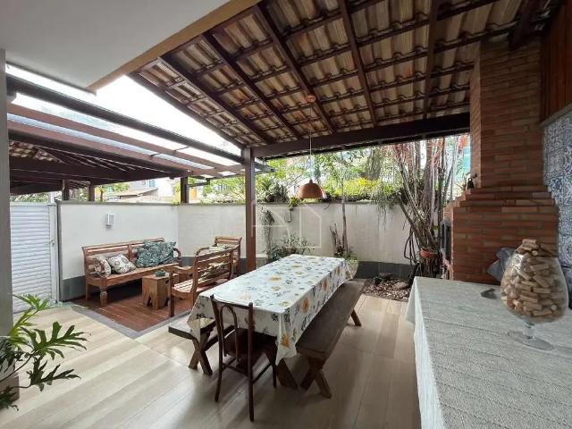 Casa / Sobrado em Condomínio para Venda em Serra/ES Parque Residencial Laranjeiras 4 Quartos