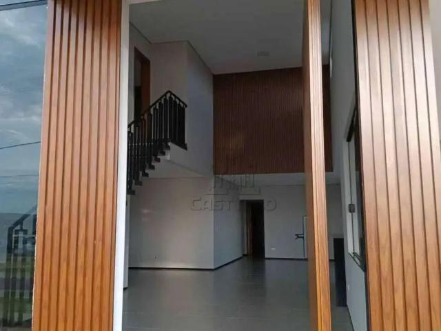 Casa / Sobrado em Condomínio para Venda em Sertanópolis/PR Centro 3 Quartos