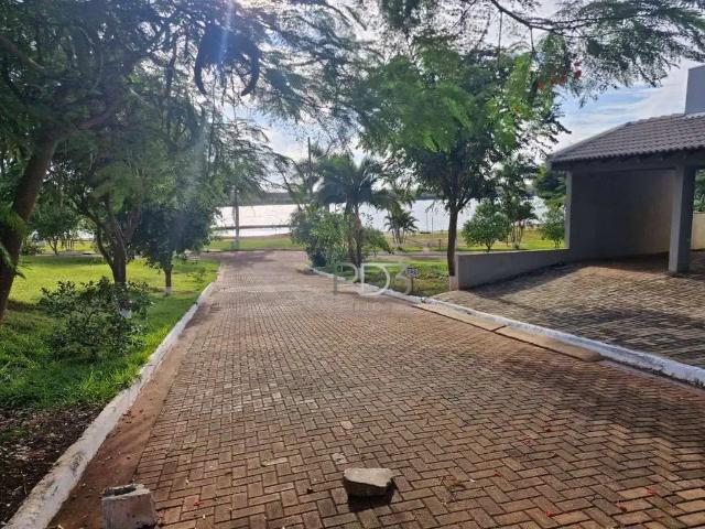 Casa / Sobrado em Condomínio para Venda em Sertaneja/PR Centro 3 Quartos