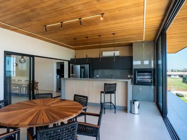 Casa / Sobrado em Condomínio para Venda em Sertaneja/PR Paranagi 4 Quartos