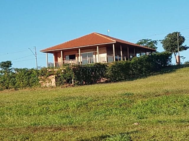 Casa / Sobrado em Condomínio para Venda em Sertaneja/PR Paranagi 4 Quartos