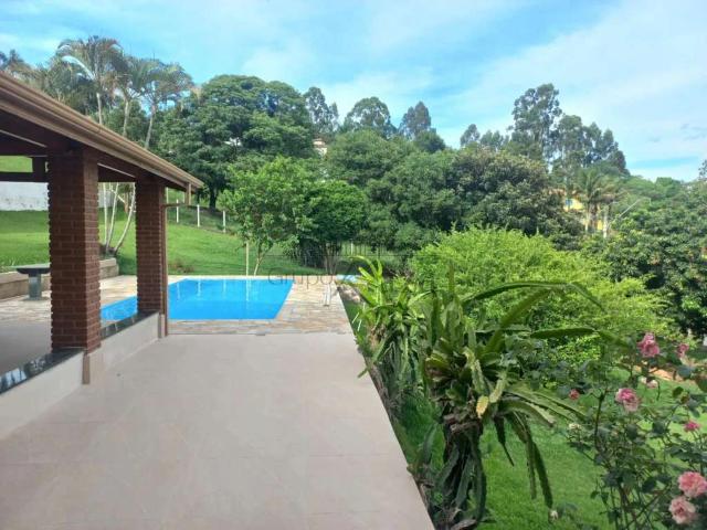 Casa / Sobrado em Condomínio para Venda em Socorro/SP Centro 3 Quartos