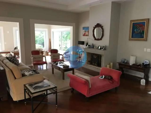 Casa / Sobrado em Condomínio para Venda em Sorocaba/SP Condomínio Chácara Santa Maria 5 Quartos