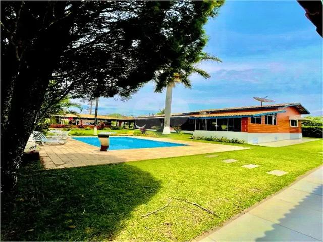 Casa / Sobrado em Condomínio para Venda em Sorocaba/SP Caguassu 4 Quartos