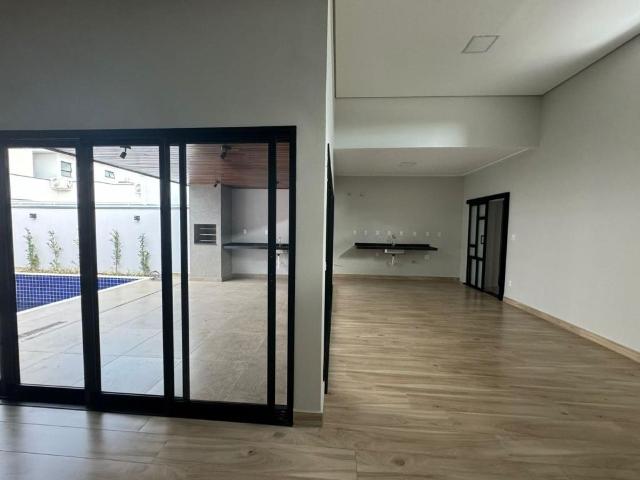 Casa / Sobrado em Condomínio para Venda em Sorocaba/SP Aparecidinha 3 Quartos