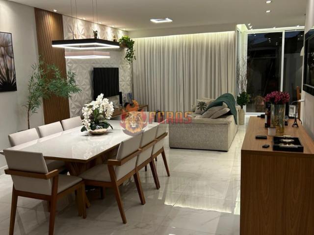 Casa / Sobrado em Condomínio para Venda em Sorocaba/SP Aparecidinha 4 Quartos