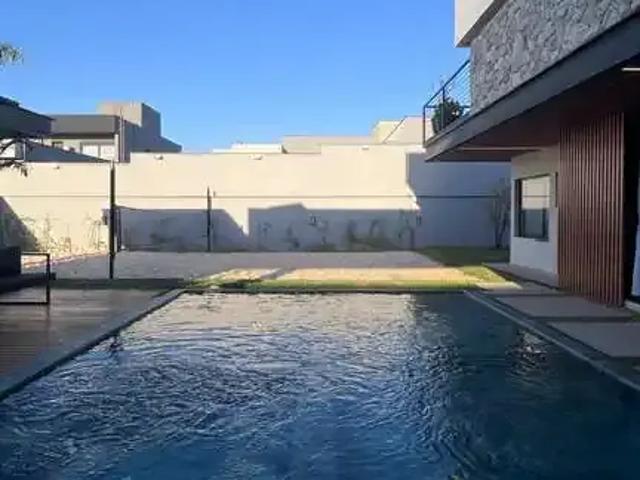 Casa / Sobrado em Condomínio para Venda em Sorocaba/SP Residencial Saint Patrick 4 Quartos