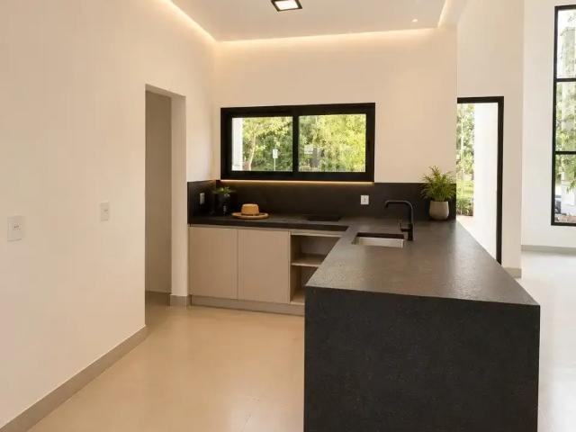 Casa / Sobrado em Condomínio para Venda em Sorocaba/SP Residencial Villa do Bosque 3 Quartos