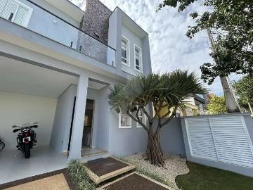 Casa / Sobrado em Condomínio para Venda em Sorocaba/SP Vila Haro 3 Quartos