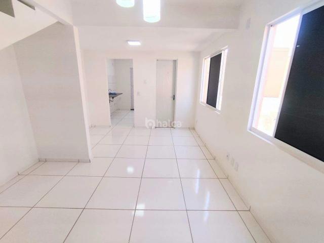 Casa / Sobrado em Condomínio para Venda em Teresina/PI Morros 2 Quartos