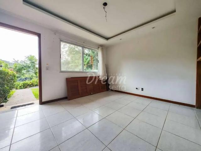 Casa / Sobrado em Condomínio para Venda em Teresópolis/RJ Cascata dos Amores 3 Quartos