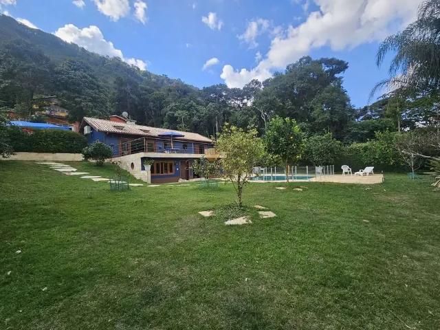 Casa / Sobrado em Condomínio para Venda em Teresópolis/RJ Cruzeiro 4 Quartos