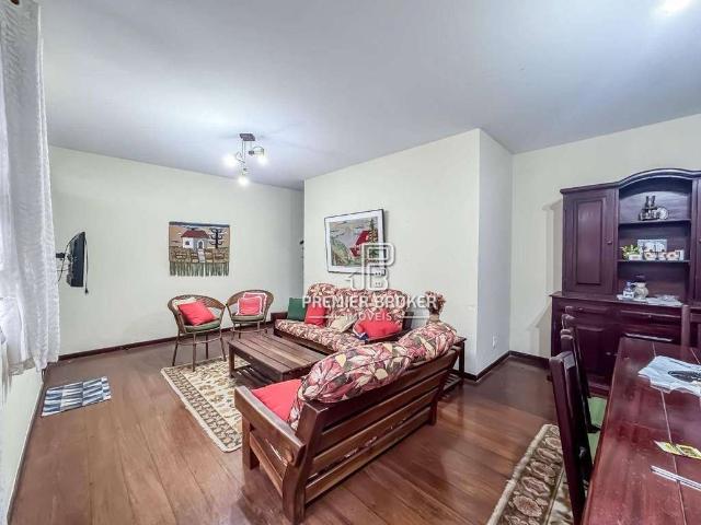 Casa / Sobrado em Condomínio para Venda em Teresópolis/RJ Alto 3 Quartos