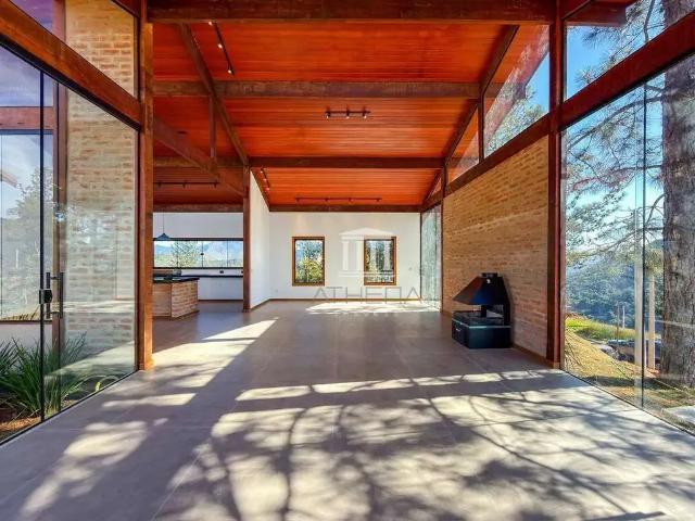 Casa / Sobrado em Condomínio para Venda em Teresópolis/RJ Albuquerque 3 Quartos