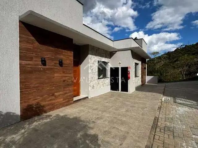 Casa / Sobrado em Condomínio para Venda em Teresópolis/RJ Golfe 3 Quartos