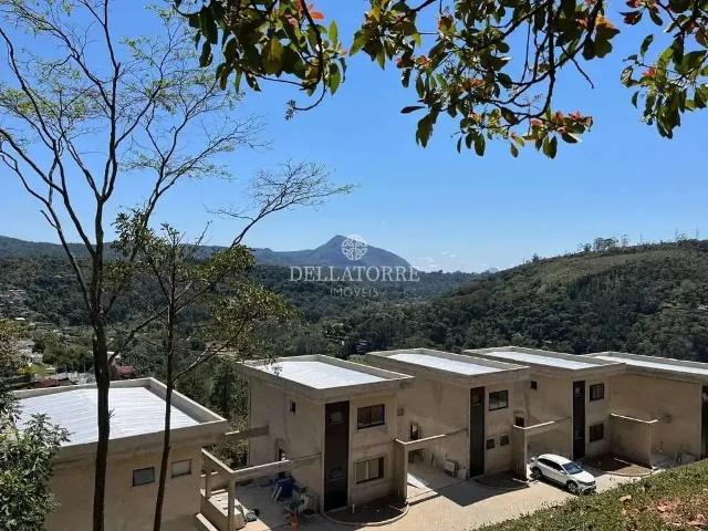 Casa / Sobrado em Condomínio para Venda em Teresópolis/RJ Golfe 2 Quartos