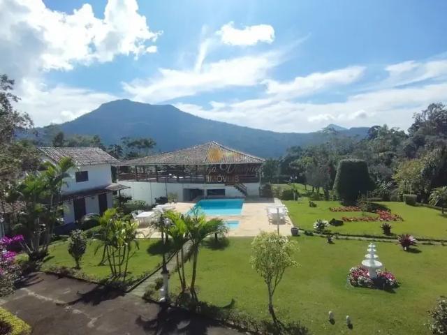 Casa / Sobrado em Condomínio para Venda em Teresópolis/RJ Parque do Imbui 3 Quartos