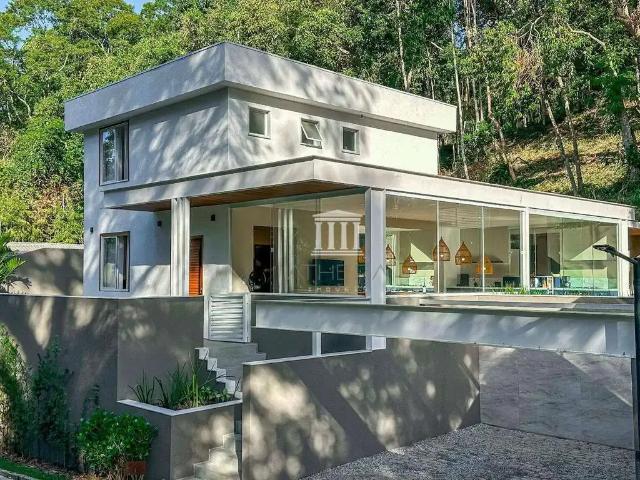 Casa / Sobrado em Condomínio para Venda em Teresópolis/RJ Parque do Imbui 4 Quartos
