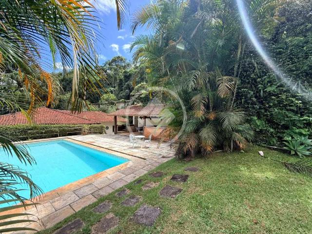Casa / Sobrado em Condomínio para Venda em Teresópolis/RJ Prata 3 Quartos